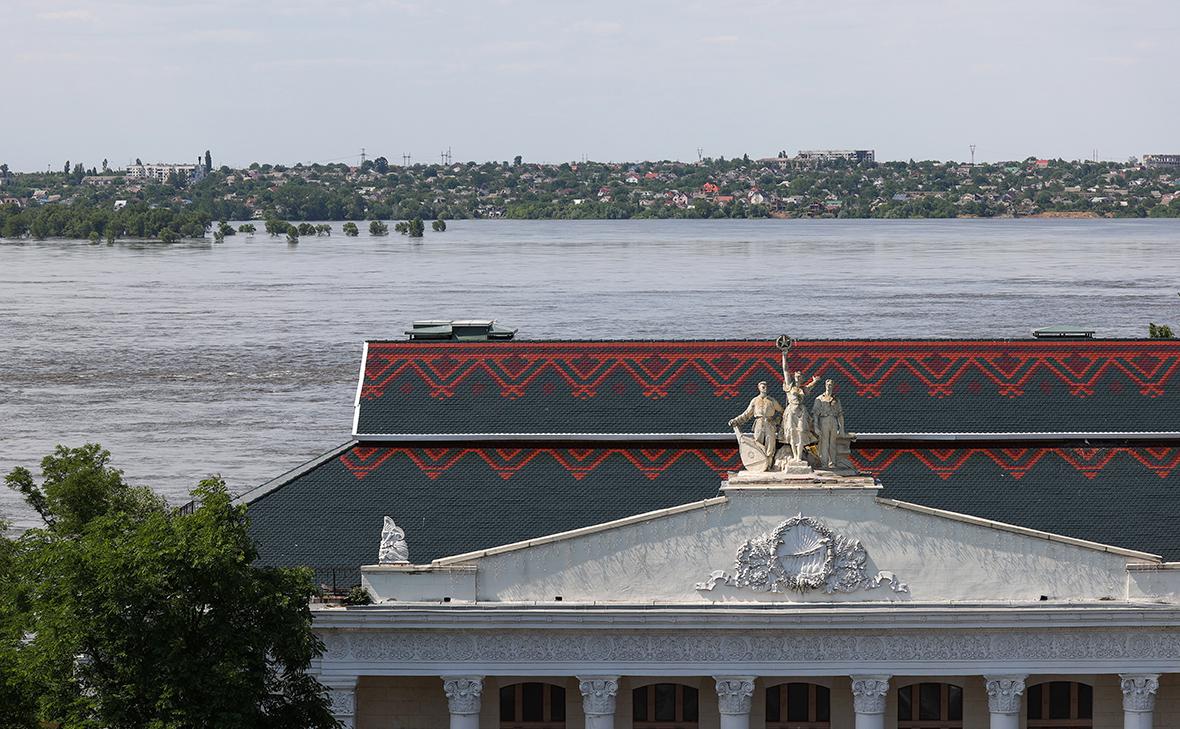 После ЧС на Каховской ГЭС в зоне бедствия оказались до 40 тыс. человек
