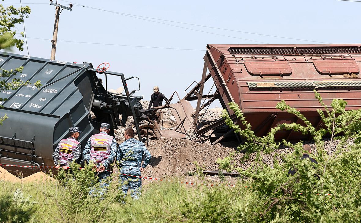 На востоке Крыма остановили поезда из-за повреждения путей