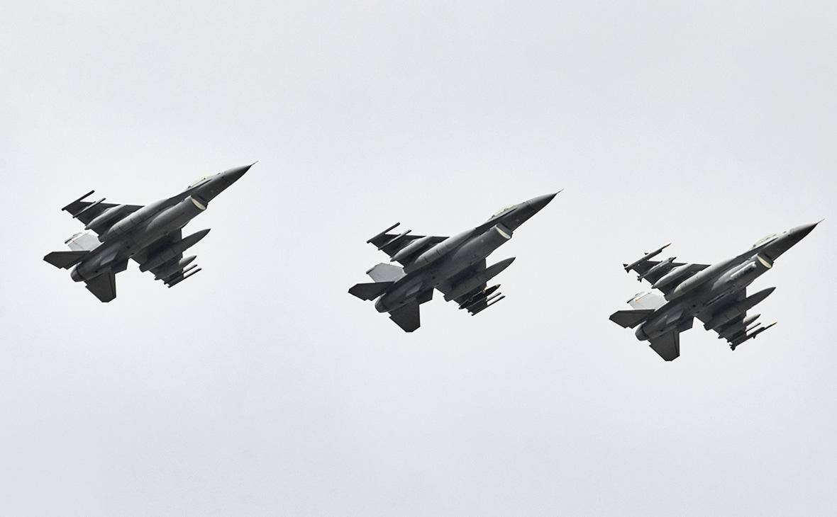 Лавров заявил о способности F-16 нести ядерное оружие