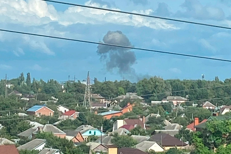 Последствия взрыва ракеты в Таганроге. Фоторепортаж