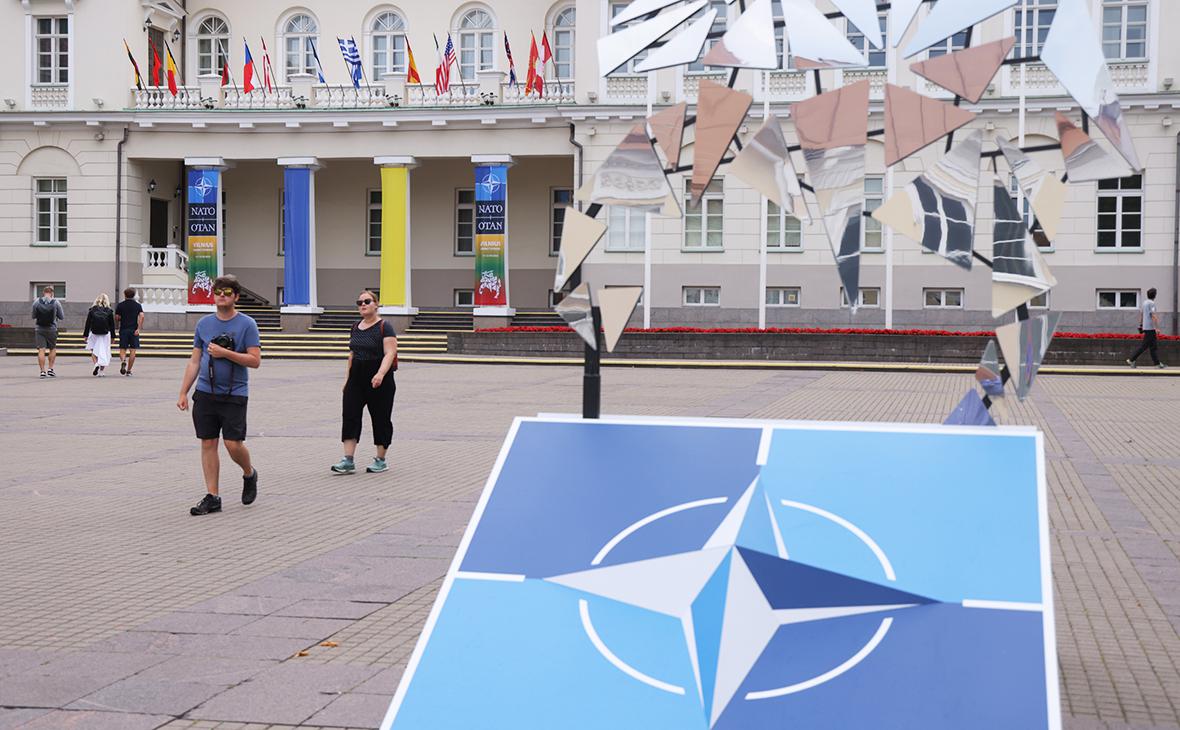 Украина пообещала &laquo;пересмотреть стратегию&raquo;, если ее не пригласят в НАТО
