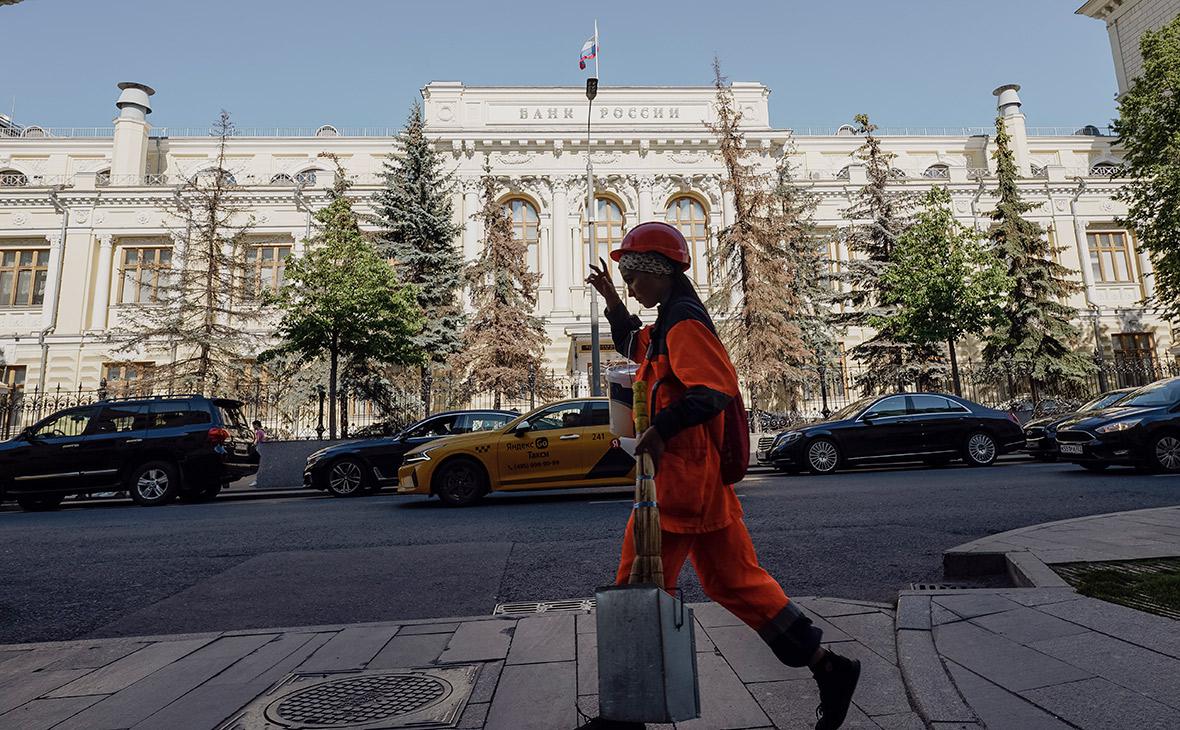 Отношение внешнего долга России к ВВП обновило минимум