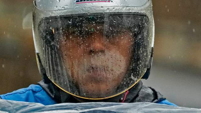 Число жертв наводнения в Пекине выросло до 33 человек
