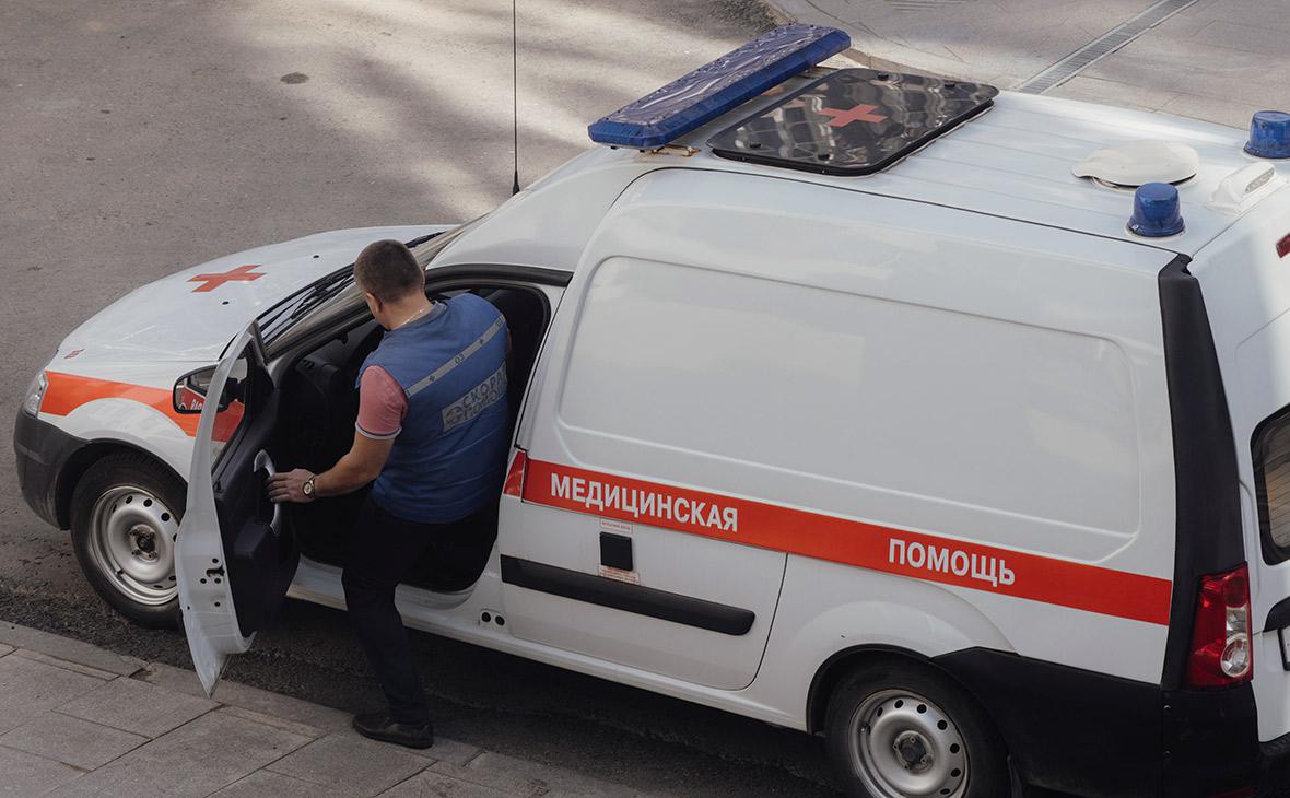 На Урале молния убила спрятавшуюся под деревом женщину
