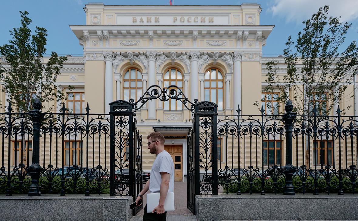 Рост ставки ЦБ сократил число будущих плательщиков &laquo;налога на вклады&raquo;