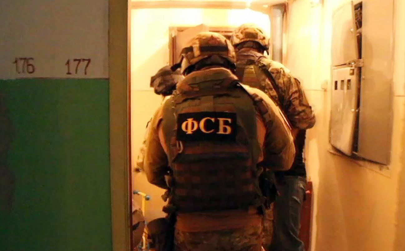 Жителя Хабаровска обвинили в госизмене за перевод денег ВСУ