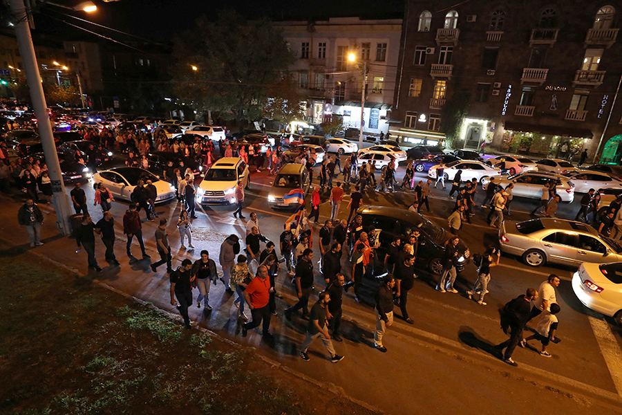 На митинге против Пашиняна в Ереване задержали 46 человек
