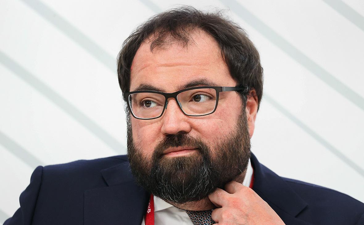 Шадаев словами &laquo;на повестке не стоит&raquo; ответил на вопрос о блоке YouTube