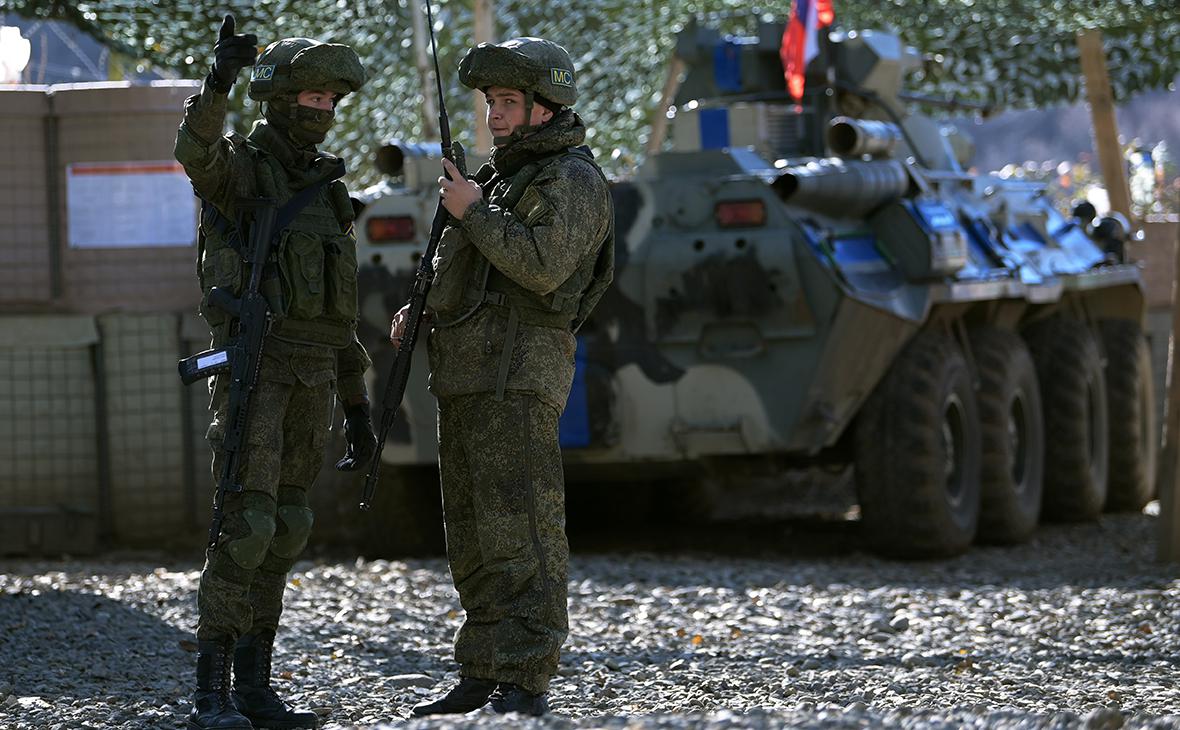 Российские миротворцы организовали эвакуацию населения из Карабаха
