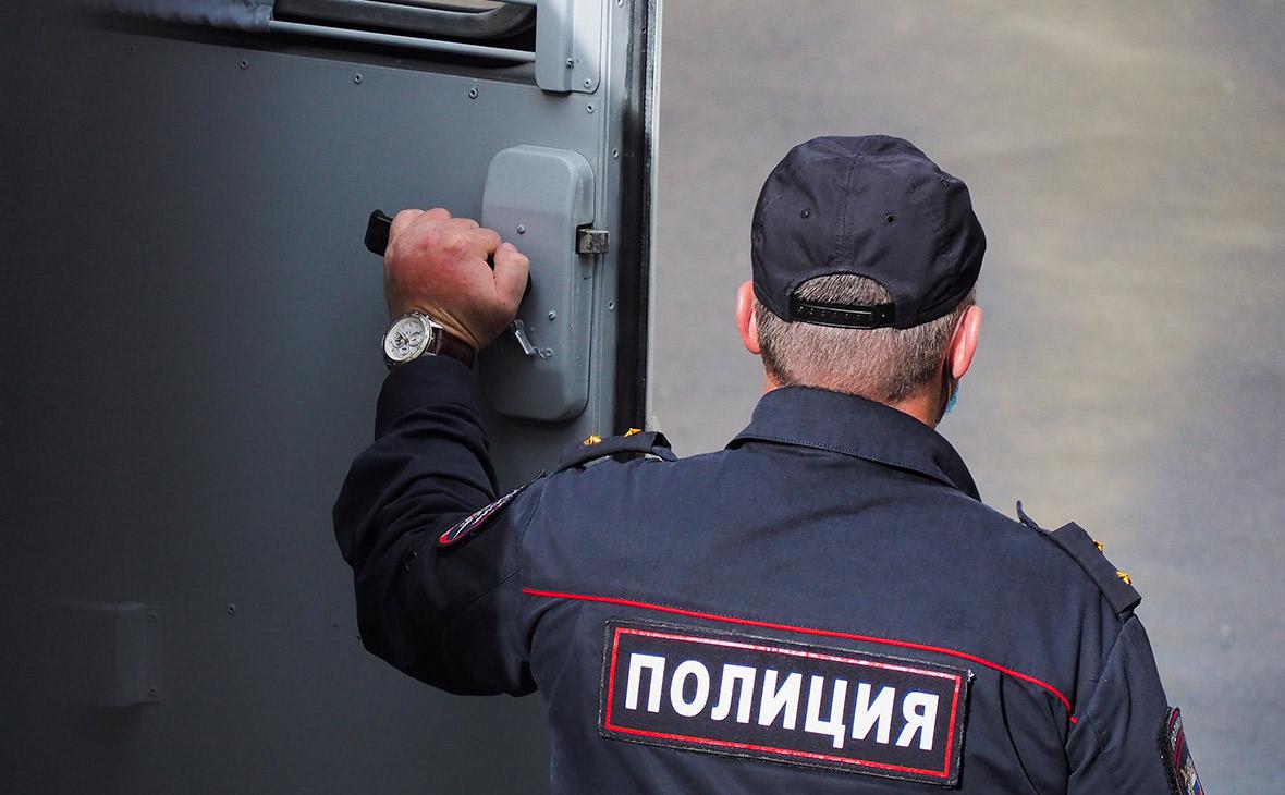 В Нижегородской области из колонии-поселения сбежали трое заключенных