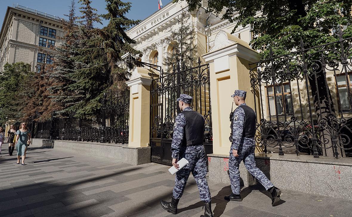 ЦБ дал рекомендации по борьбе с &laquo;ресторанной схемой&raquo; отмывания