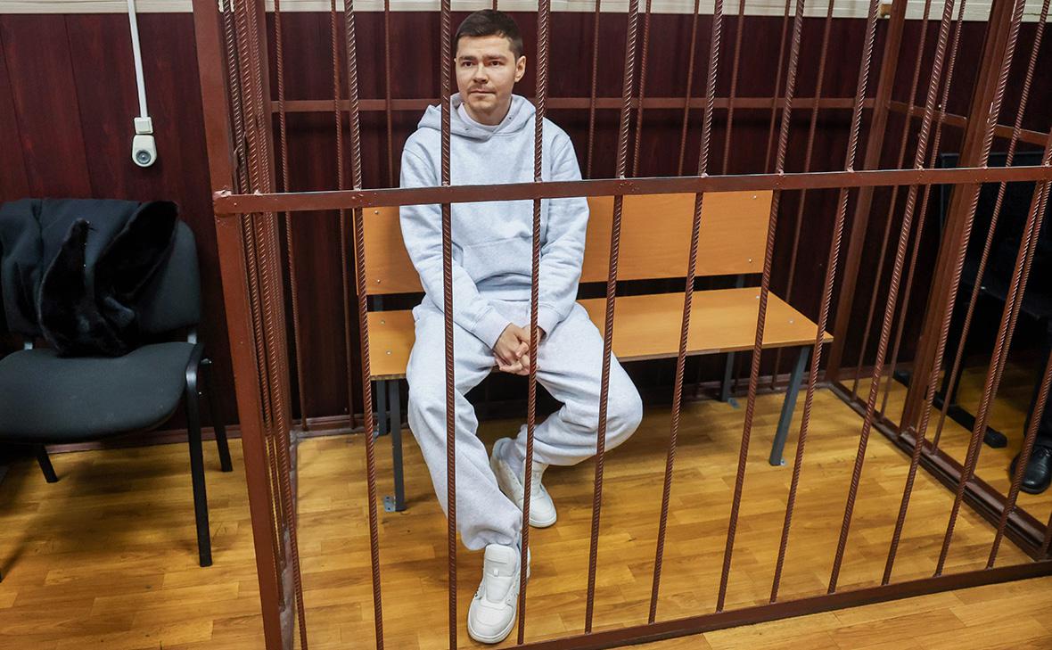 Мосгорсуд отказался выпустить из СИЗО блогера Аяза Шабутдинова