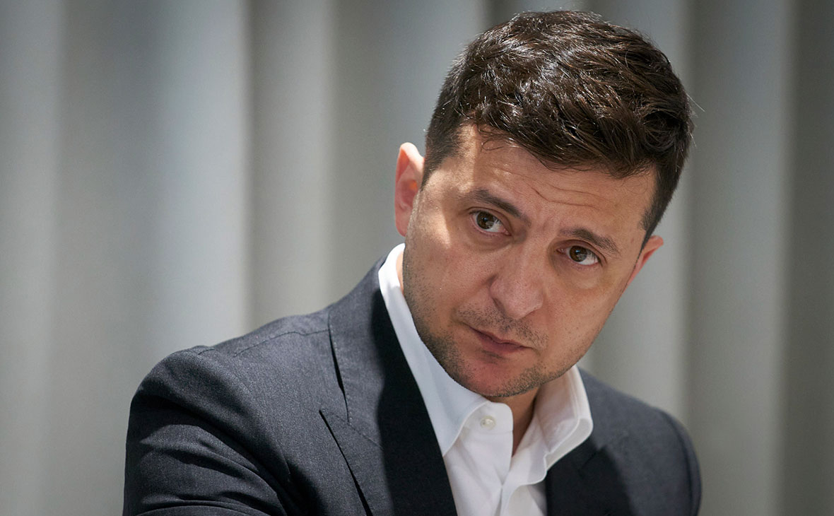 Кулеба заявил об изучении Зеленским идеи проведения выборов весной