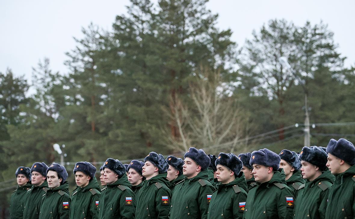Правительство утвердило порядок повышения призывного возраста
