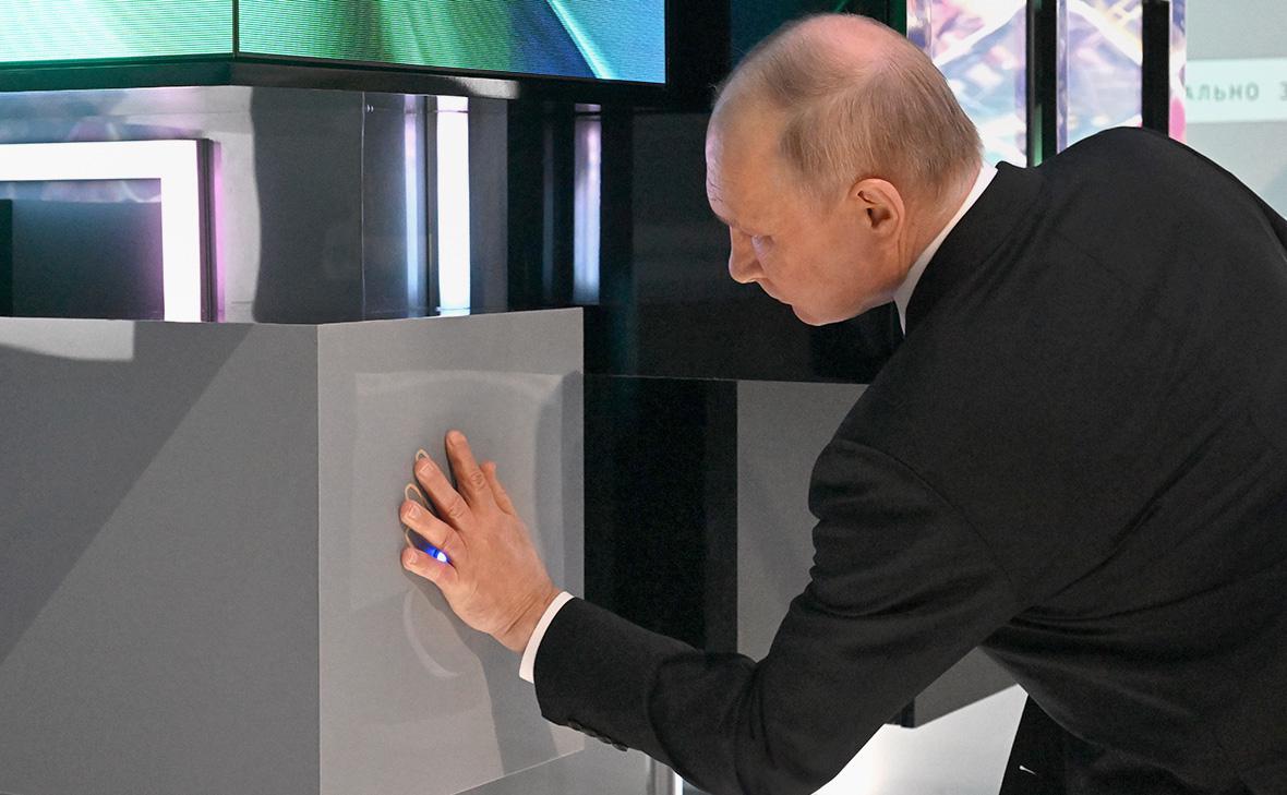 Путин на этой неделе посетит ОАЭ и Саудовскую Аравию