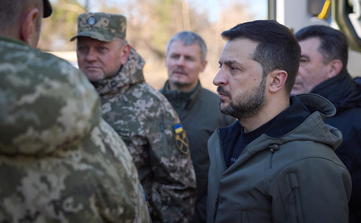 FT не нашла Залужного на встрече Зеленского с военными