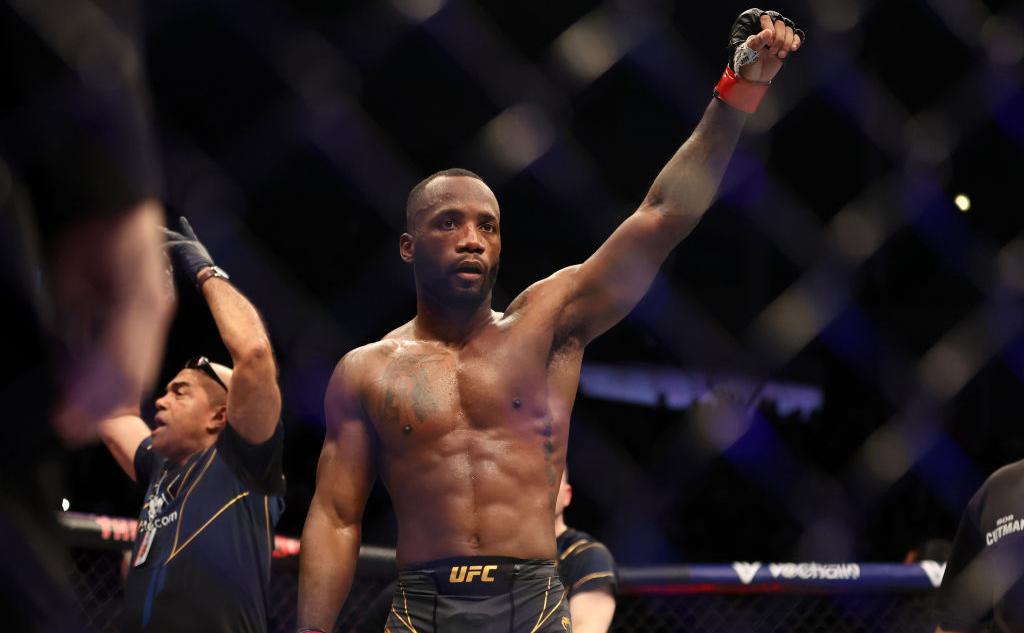 Брат Нурмагомедова удивился отсутствию предложений о боях в UFC