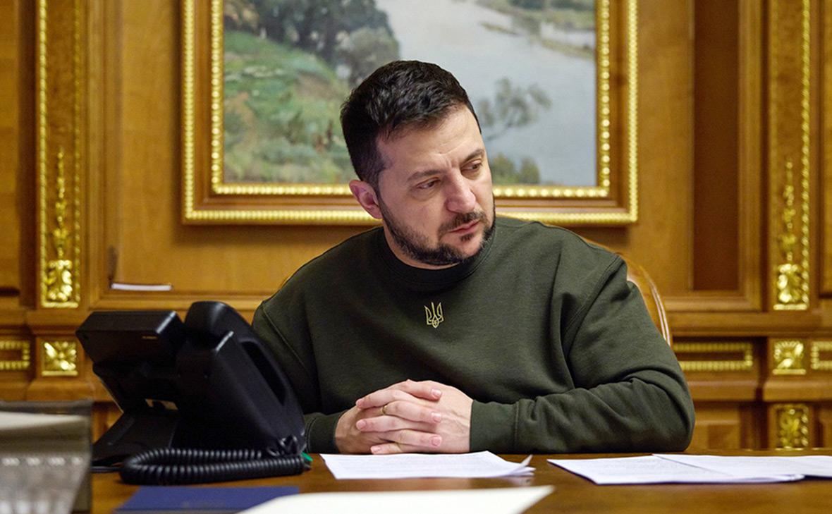 Байден назвал &laquo;абсолютным безумием&raquo; несогласование помощи Украине