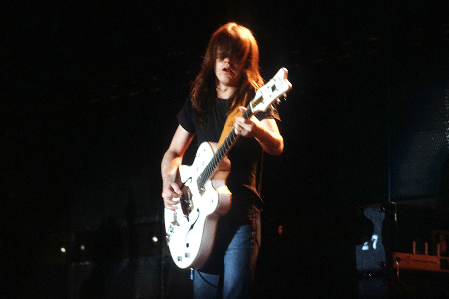 Умер барабанщик из первого состава AC/DC Колин Берджесс